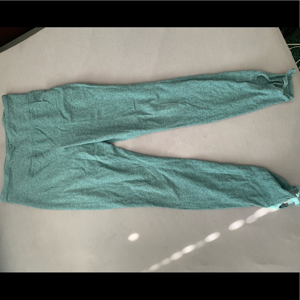 Active wear leggings